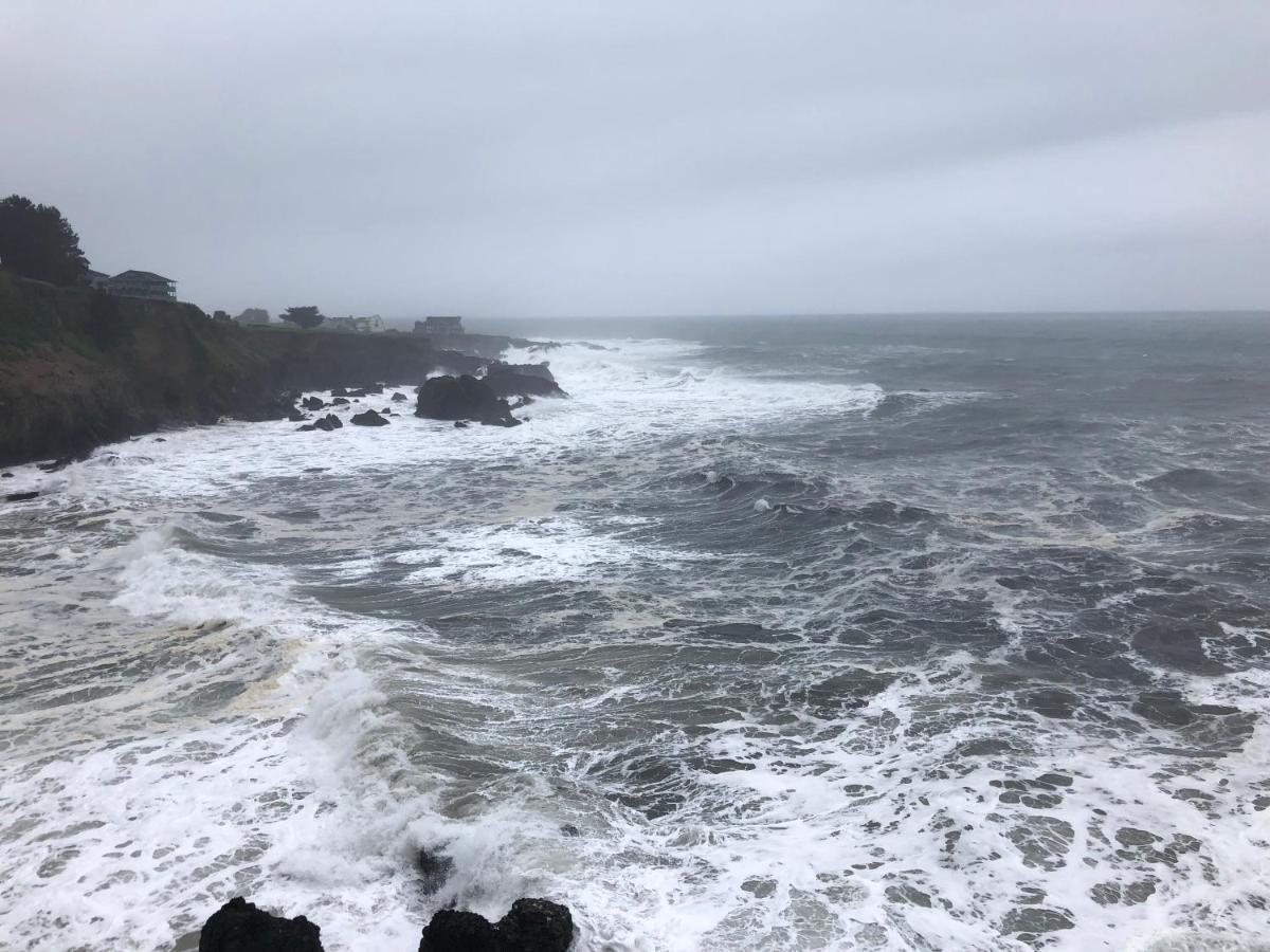 The Castle Inn Of The Lost Coast Shelter Cove Екстер'єр фото